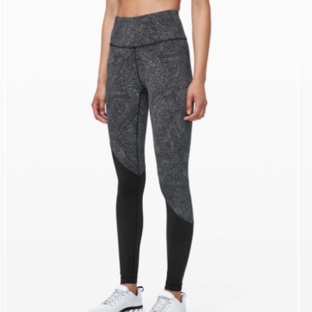 Lululemon Speed Wunder Tight *Asym
Free Spirit Ice Grey Black / Black
